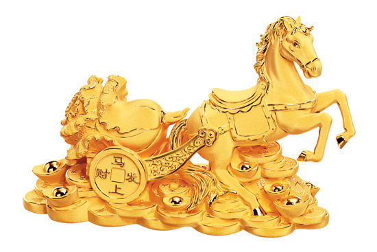 周大福匠心獨(dú)運(yùn) 千足金馬年生肖擺件，黃金藝術(shù)與祥瑞文化的璀璨交融
