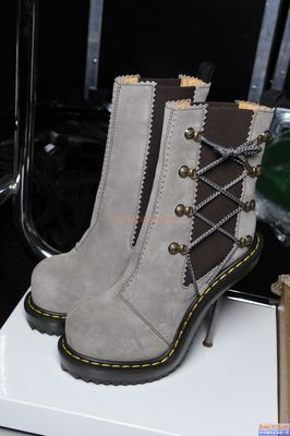 2010年6月歐洲最新上市時尚鞋系列 - 服裝鞋帽 - 包包網(wǎng)